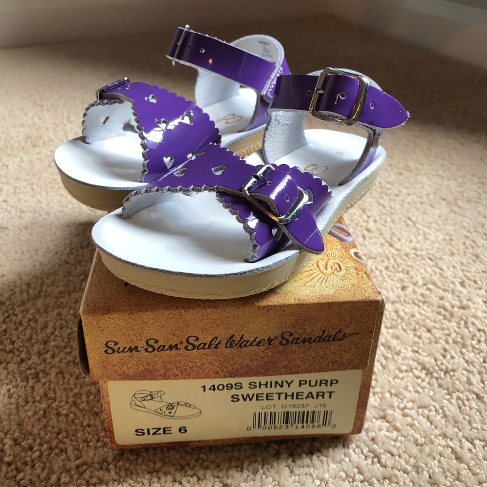 Saltwater Sandals NIB size 6